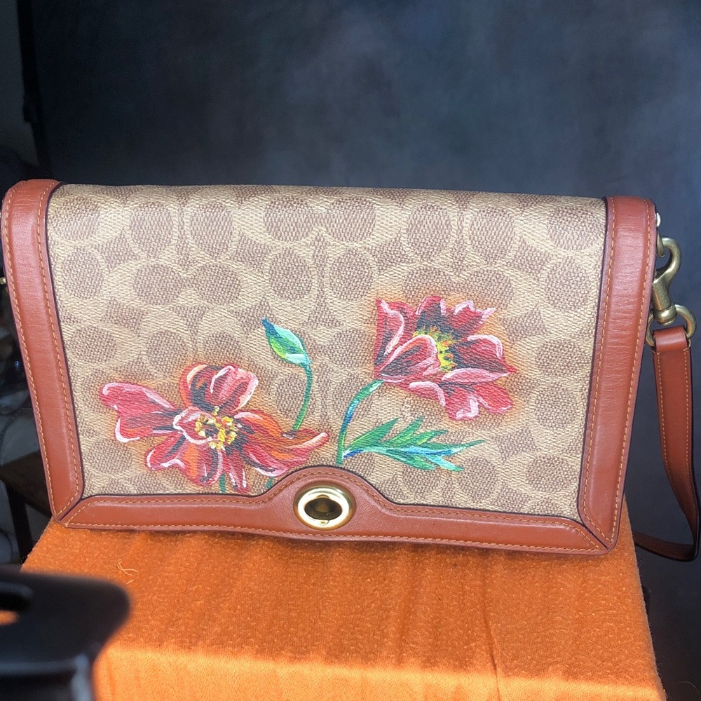 Coach 1941 Riley Crossbody Bag In  Floral Print 🌸